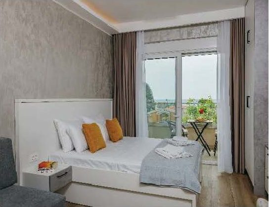 Via Mare Apartments — photo 3