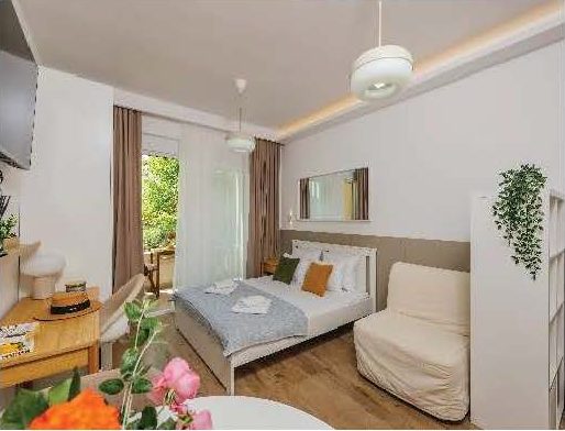 Via Mare Apartments — photo 7