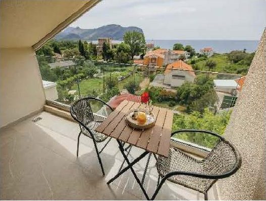 Via Mare Apartments — photo 26
